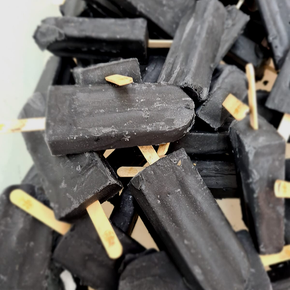 קרטיב קוקוס שחור טבעוני // צילום: נעמי זיסלבט